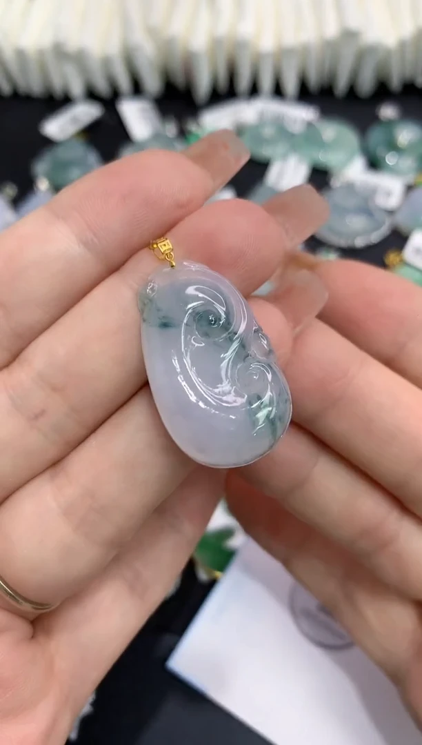 吊坠(不含链)18K金镶嵌翡翠11111111111