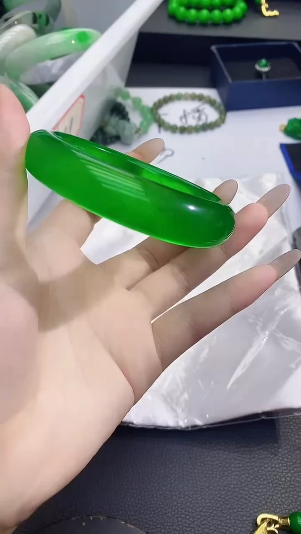 未镶嵌手镯翡翠翡翠满绿正圈手镯K67