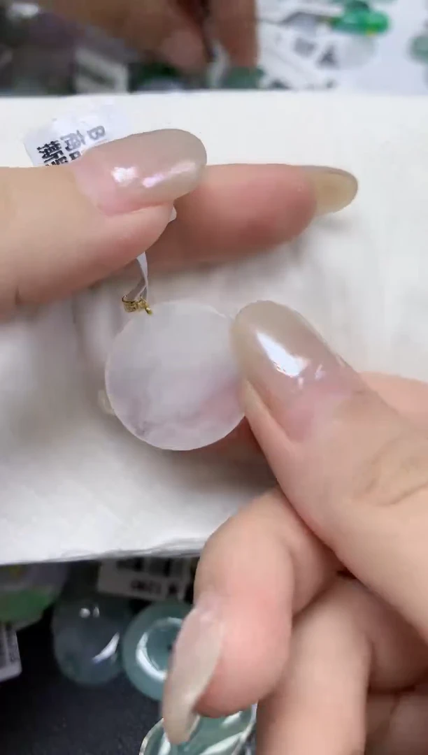 翡翠18K金镶嵌颈饰天然缅甸翡翠A货