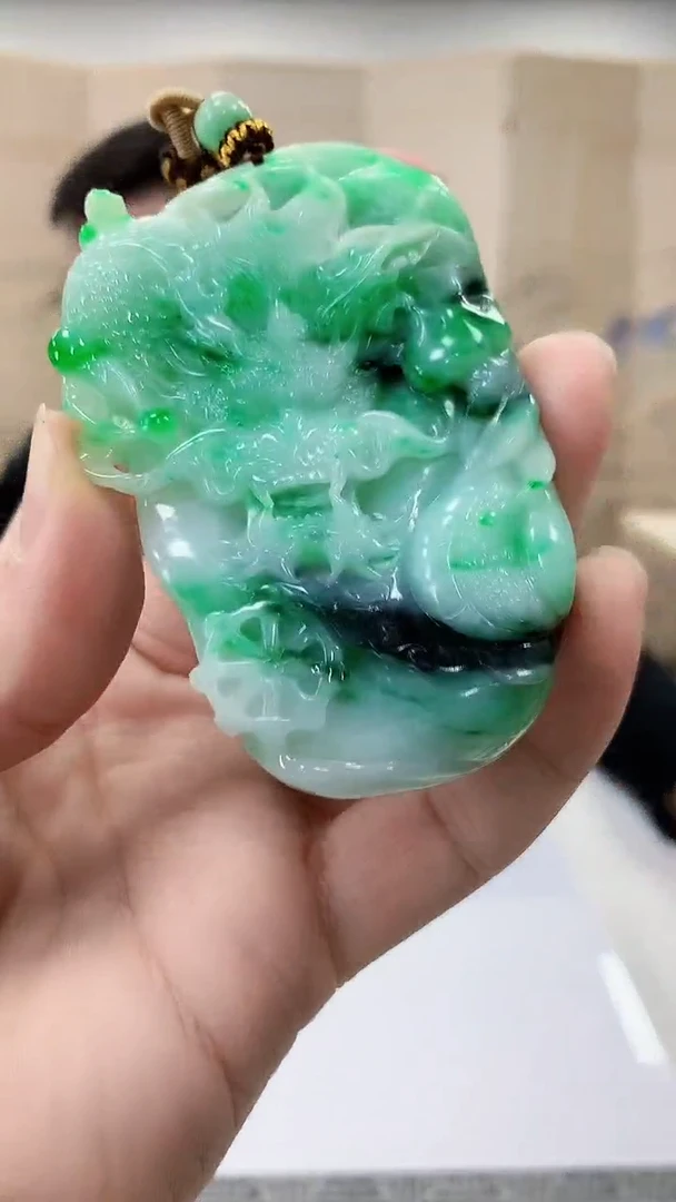 【闪购商品】定制翡翠未镶嵌5152bb-毛货挂件120