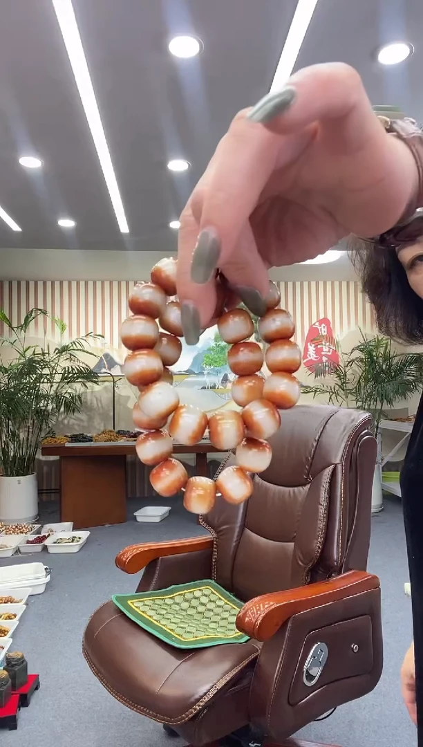 未镶嵌手链透闪石质玉多样式发货随机发一