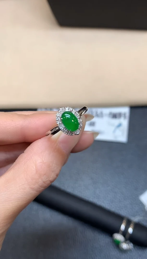 18K金镶嵌戒指翡翠【24小时鉴赏期】蛋面【无服务费