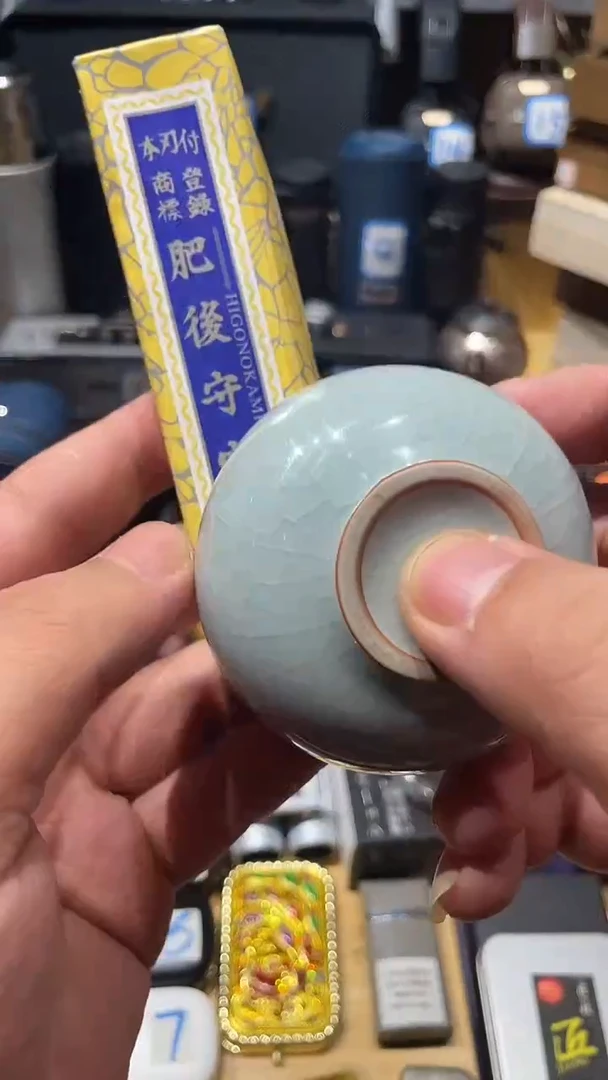 瓷片闪购商品 如图所示