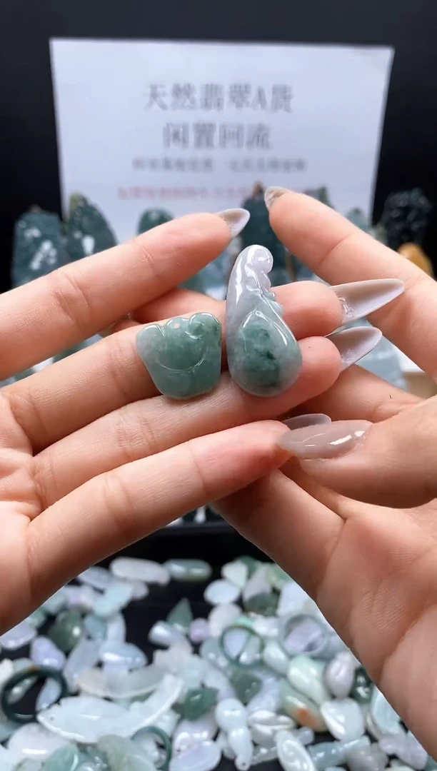 翡翠未镶嵌吊坠(不含链)156福瓜如意锁吊坠