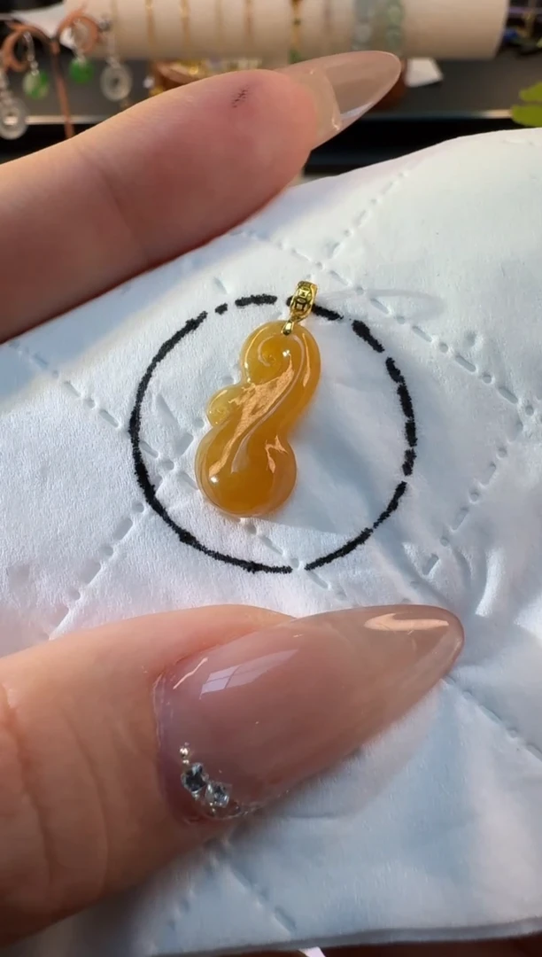 【闪购商品】翡翠颈饰18K金镶嵌缅甸翡翠A货挂件