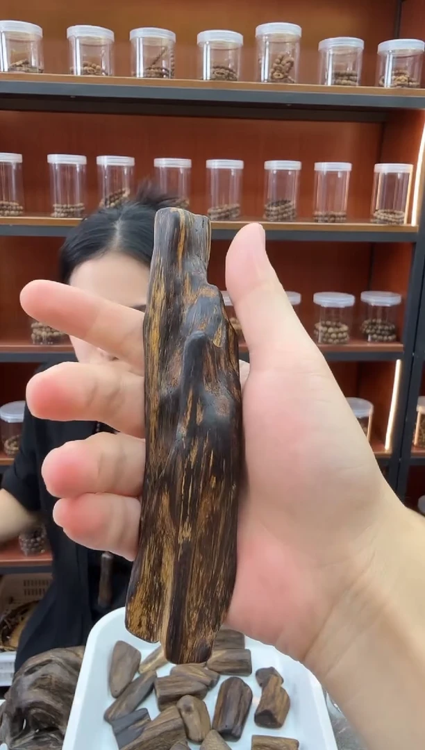 沉香吊坠58号都彭多样性发一