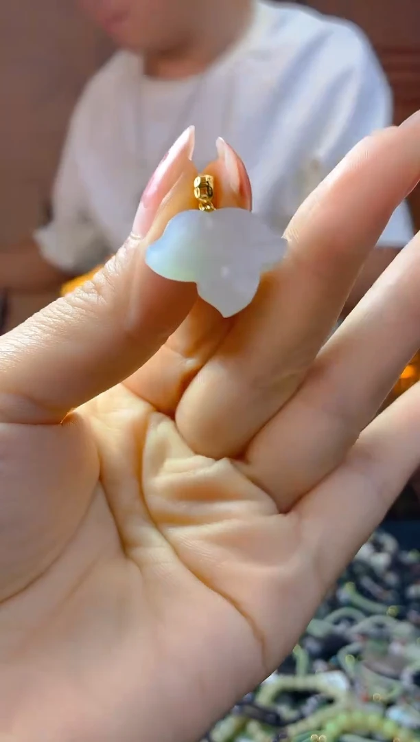 和田玉未镶嵌颈饰多样性发货，拍一发一