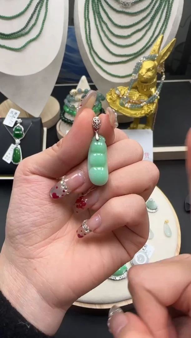 【闪购商品】翡翠颈饰18K金镶嵌21312321321213