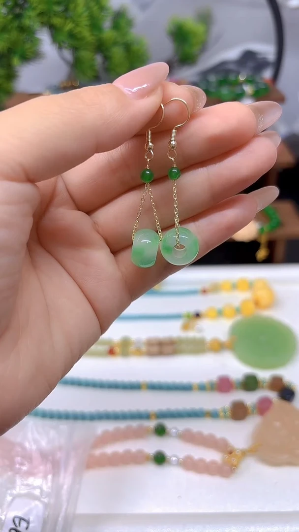 翡翠14K金镶嵌耳饰E624