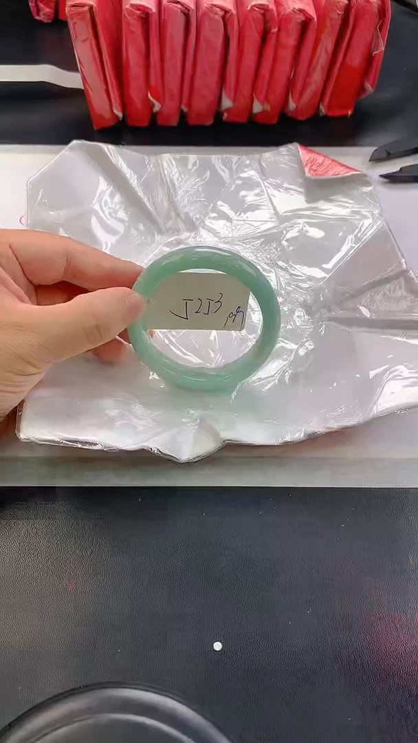 未镶嵌手镯翡翠104
