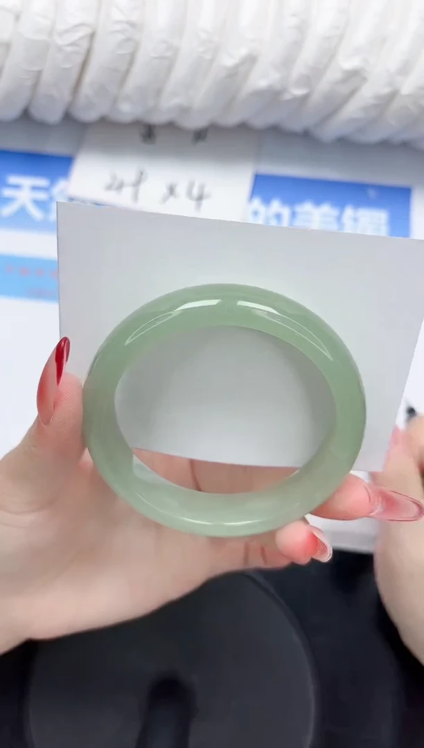 石英质玉手镯未镶嵌230-56