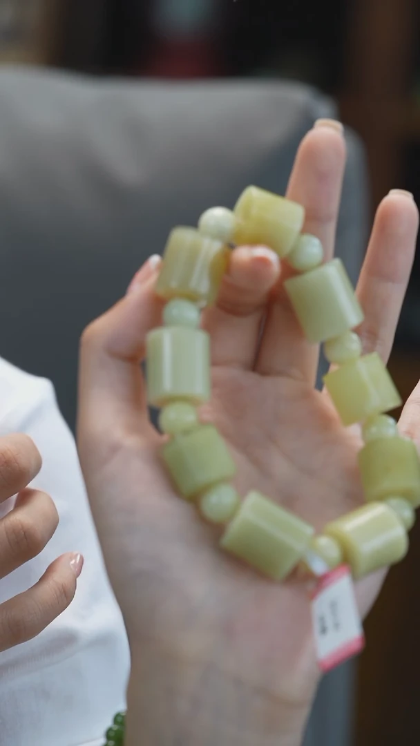 未镶嵌岫玉手串桶珠