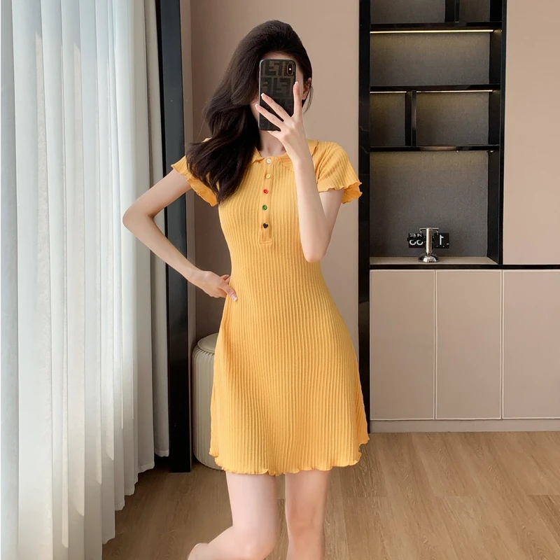 夏日绝美小裙子2025年新款简单大方时尚小个子穿搭法式连衣裙女夏