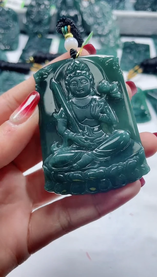 【闪购商品】翡翠颈饰未镶嵌