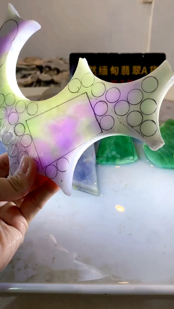 颈饰未镶嵌翡翠缅甸A货翡翠安641