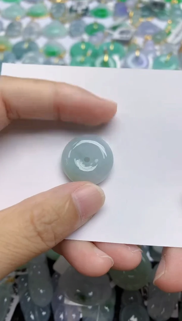 翡翠未镶嵌颈饰天然A货翡翠