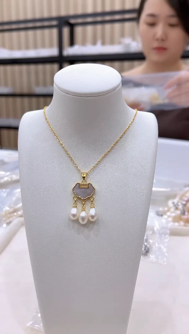 淡水珍珠银S925镶嵌颈饰XL3064