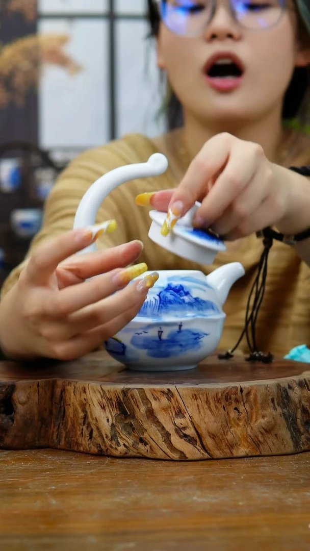 壶774高白泥茶壶一只