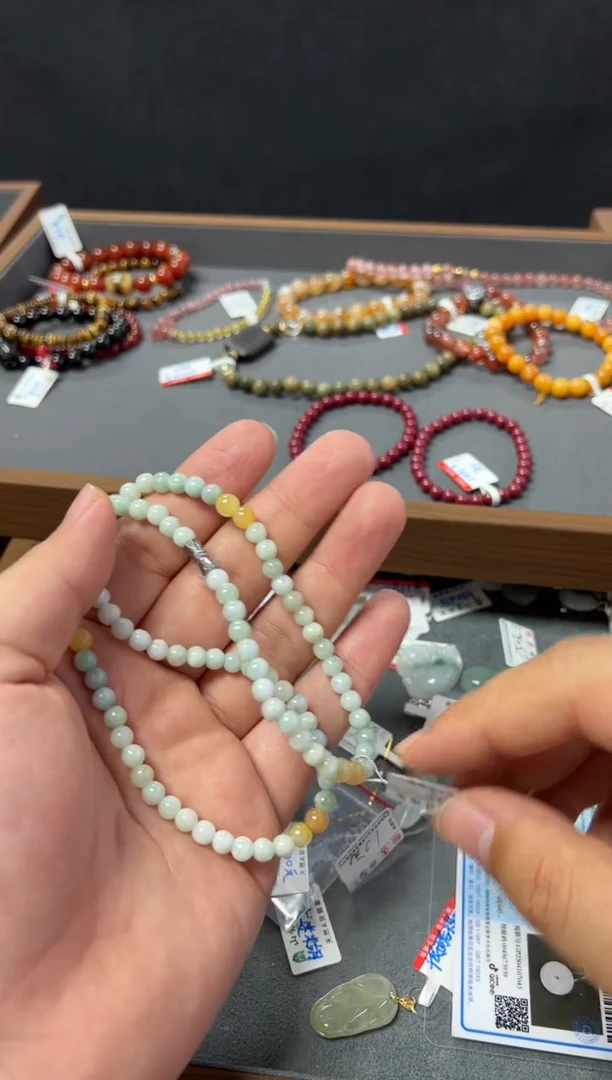 翡翠未镶嵌颈饰2655号