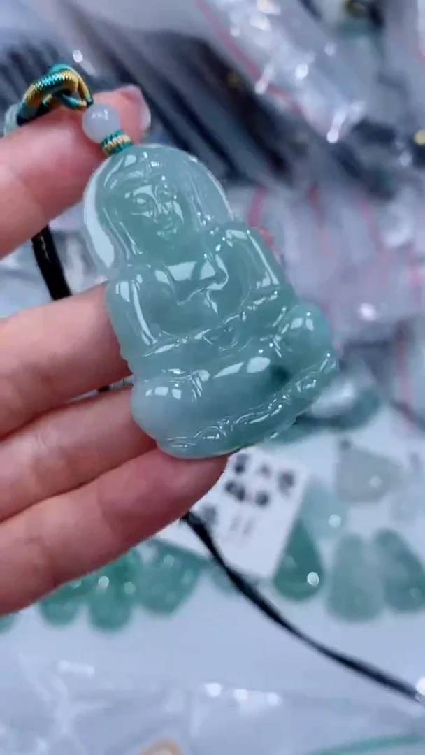翡翠未镶嵌颈饰吊坠