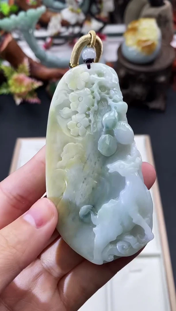 翡翠未镶嵌颈饰天然缅甸A货翡翠