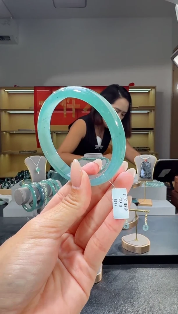 未镶嵌手镯翡翠59.5圈