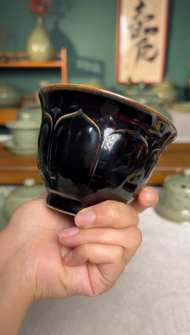 其他耀州窑原矿黒釉莲瓣大缸杯