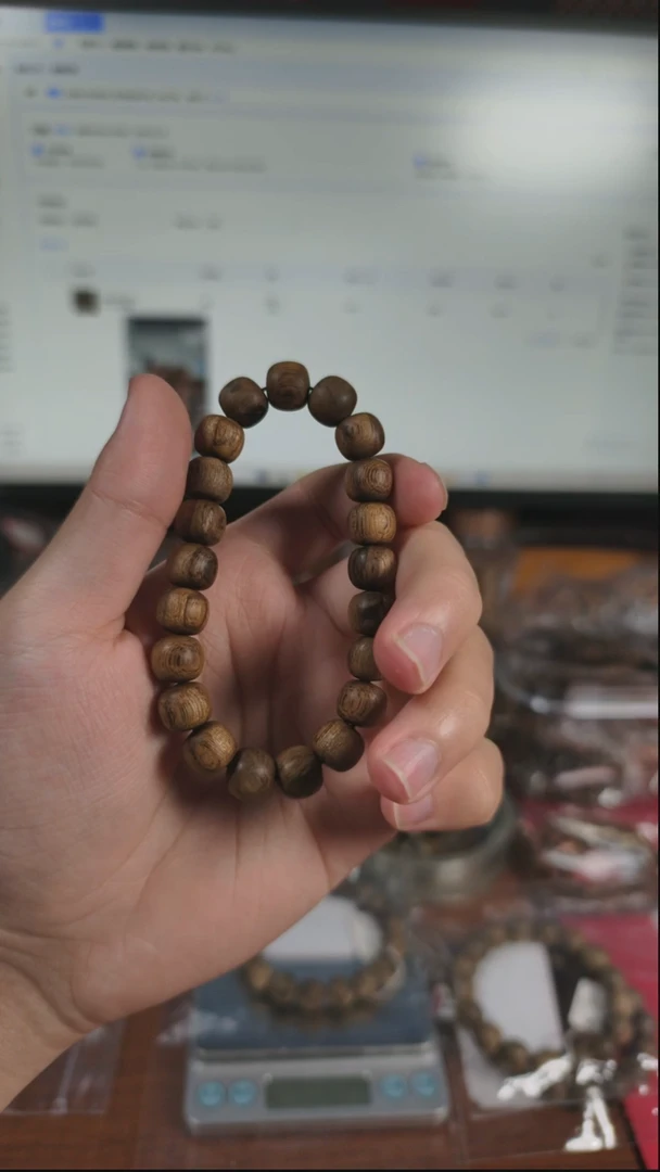 沉香手串西马老料老型珠