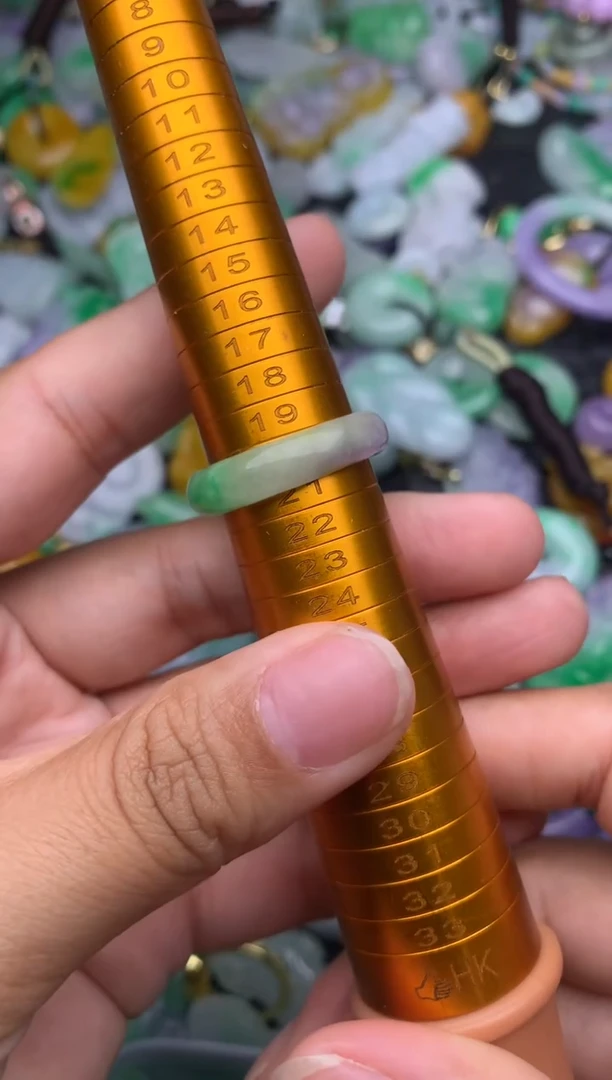 颈饰未镶嵌翡翠缅甸翡翠吊坠