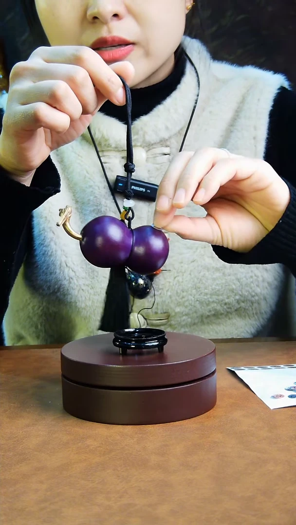 【闪购商品】82直播一物一图大漆酒葫芦送底座送挂绳