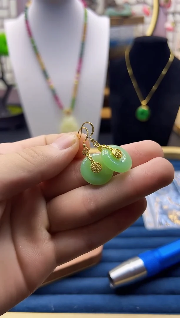 【闪购商品】和田玉耳饰14K金镶嵌E205