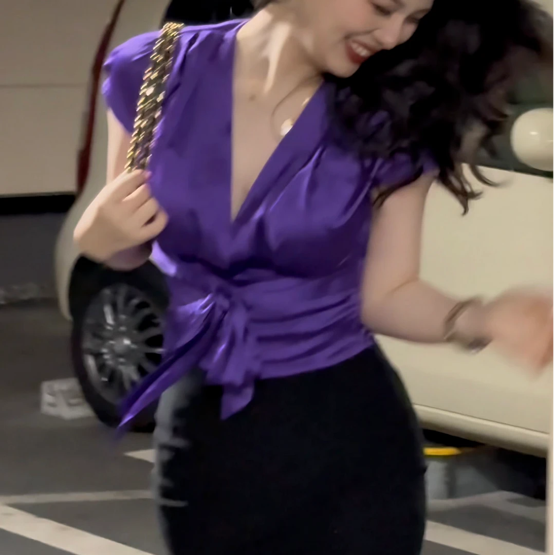 【新店请到黄大闪闪女装店1号】定制纯欲风有弹力性感上衣SSQ2143