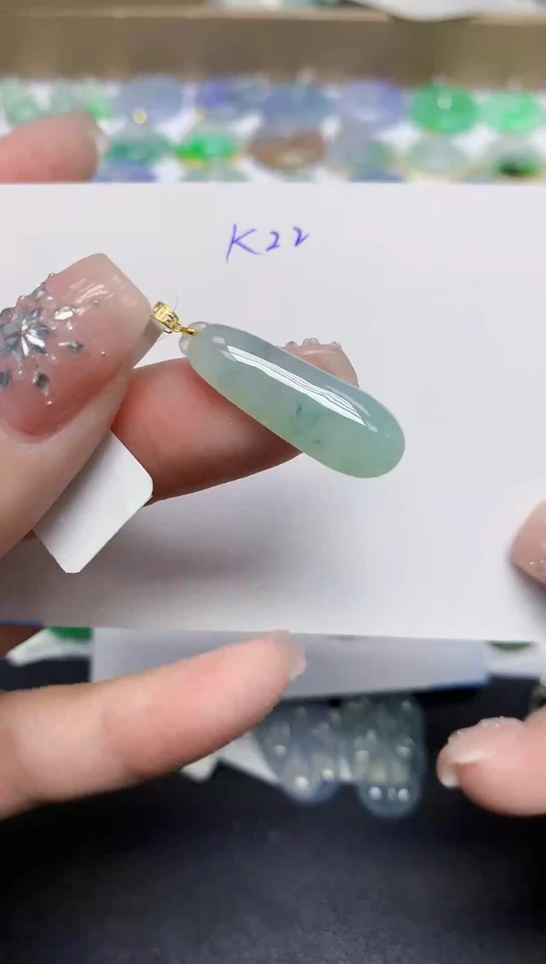 颈饰18K金镶嵌翡翠天然缅甸翡翠A货翡翠百元以上9元证书费自理