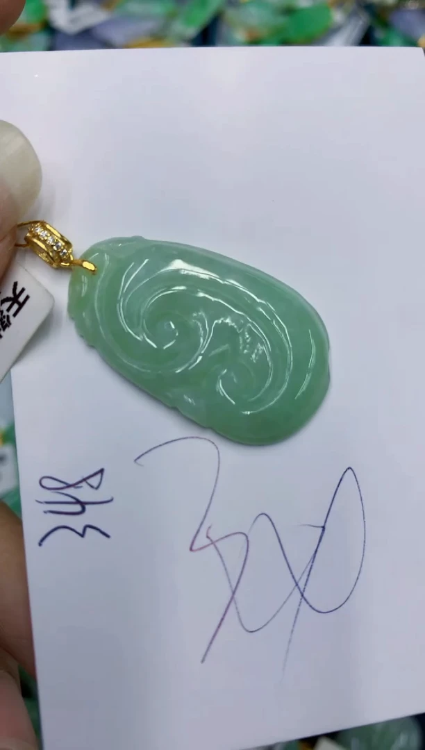 翡翠未镶嵌颈饰11111111111
