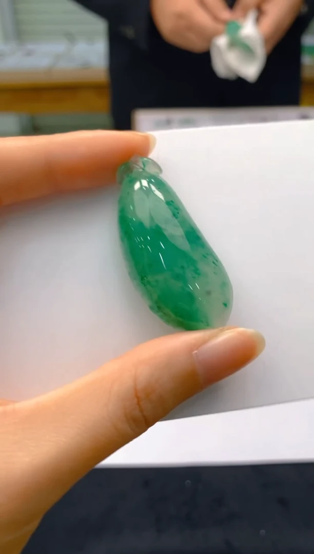 【闪购商品】石英质玉颈饰未镶嵌冰美人非洲翠099