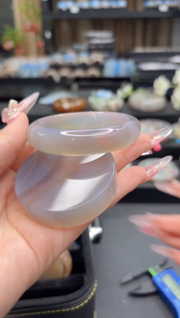 未镶嵌手镯石英质玉66(52圈赠送镯心)