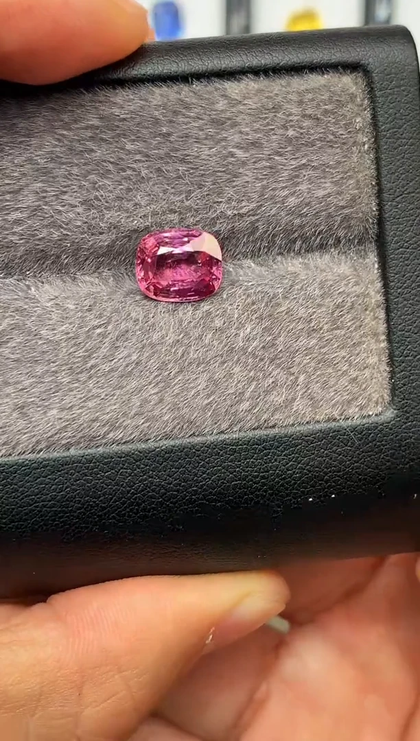 【闪购商品】定制尖晶石裸石未镶嵌枕型 粉色调尖晶石 2.74ct