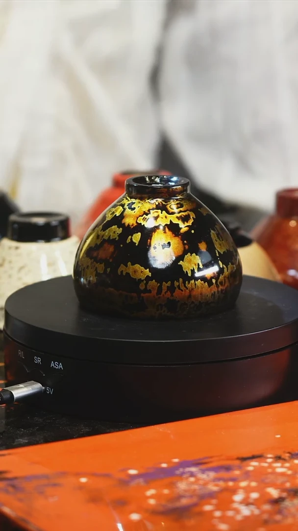 黑金色鸡心杯大漆工艺