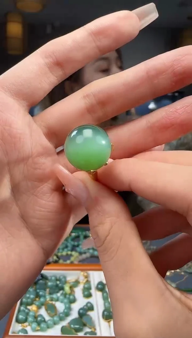 和田玉戒指18K金镶嵌1