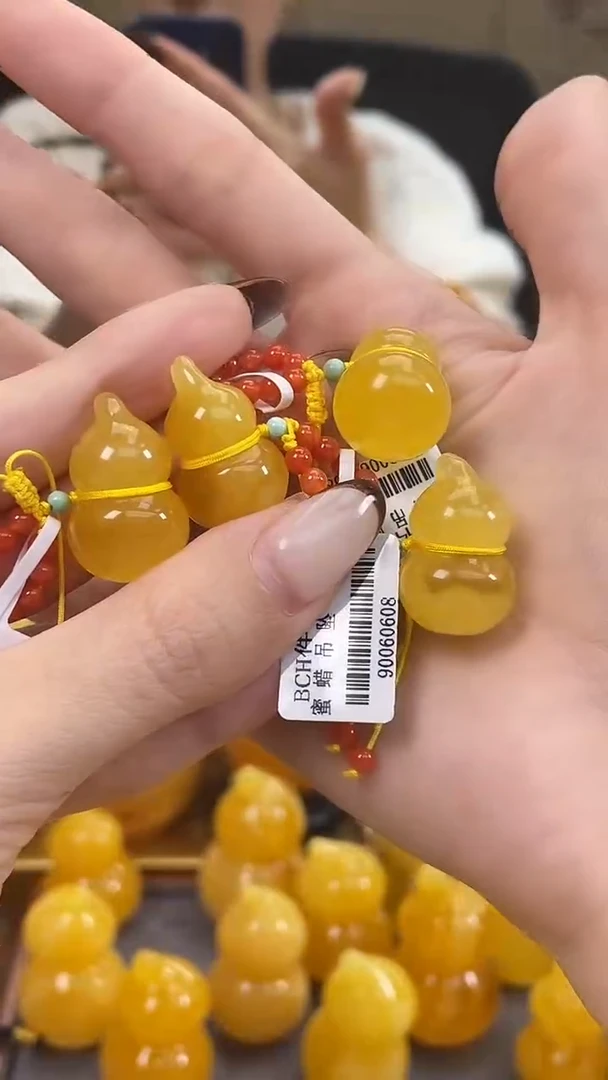 裸石琥珀未镶嵌多样性发货发其一J62