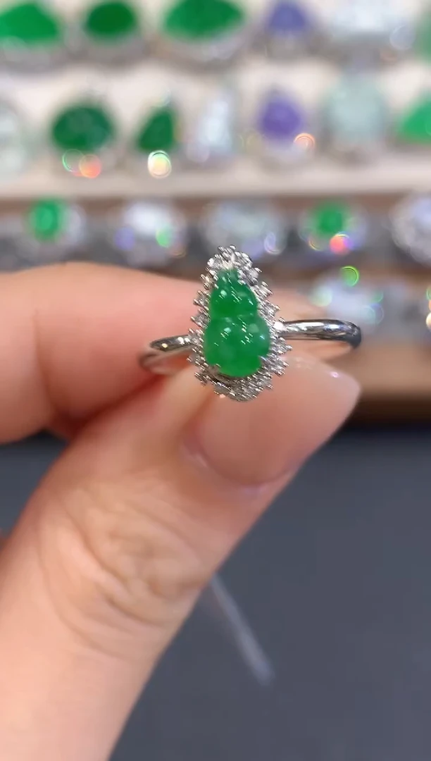 18K金镶嵌戒指翡翠a24