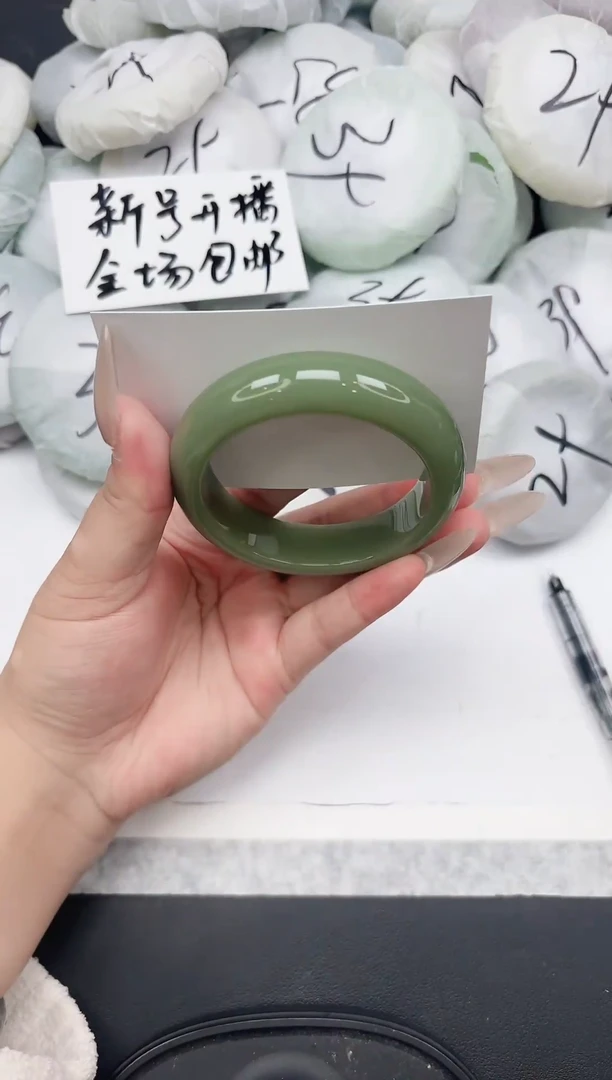 女款工艺手镯61-56.8