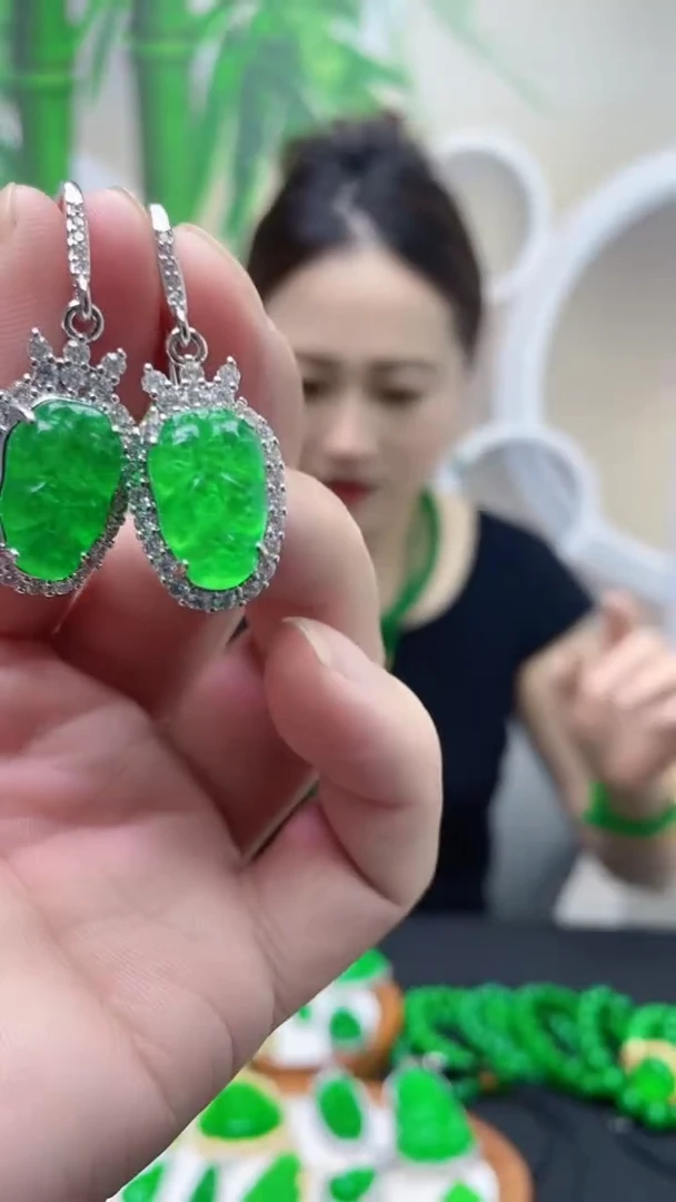 银S925镶嵌翡翠耳饰A101