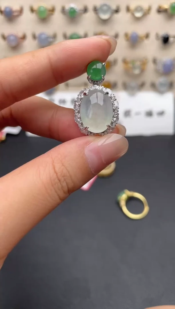 银S925镶嵌戒指翡翠?*?一物一证一礼盒