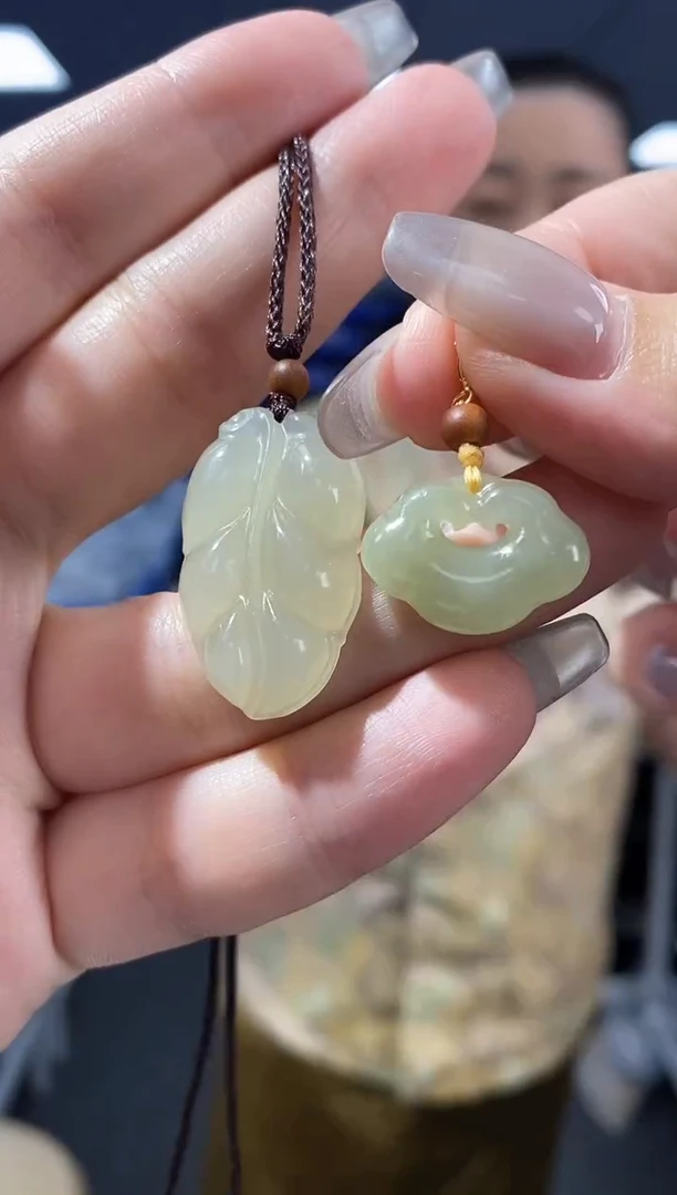 和田玉未镶嵌颈饰G13888