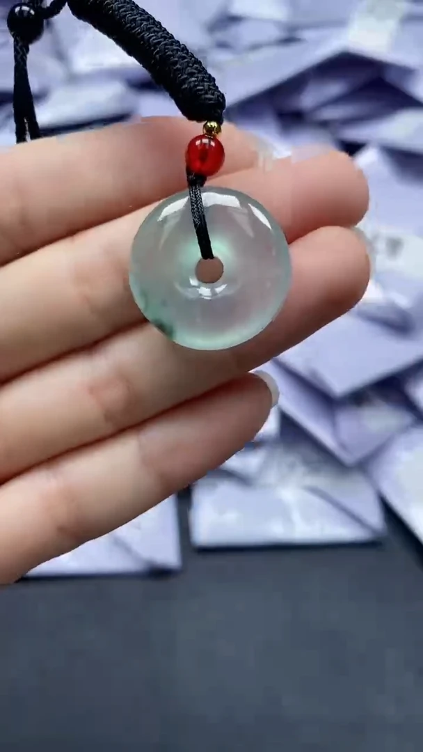 翡翠未镶嵌吊坠(赠链)3