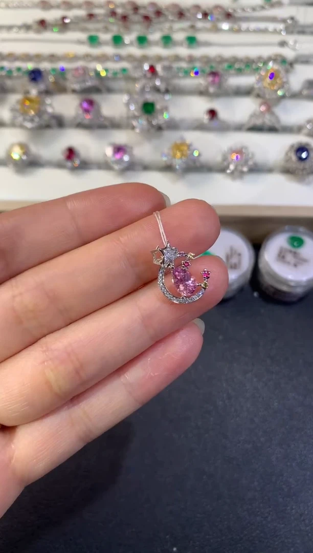 【闪购商品】彩色蓝宝石吊坠18K金镶嵌Z102|2980