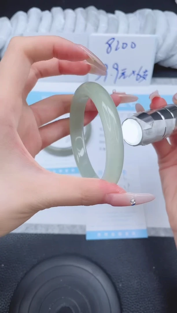 未镶嵌手镯石英质玉116-56.9