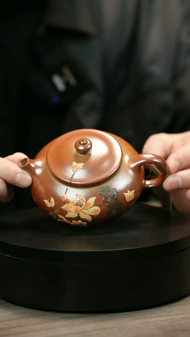 茶壶紫砂?****?H2372李小琴堆绘段泥花朵寒江
