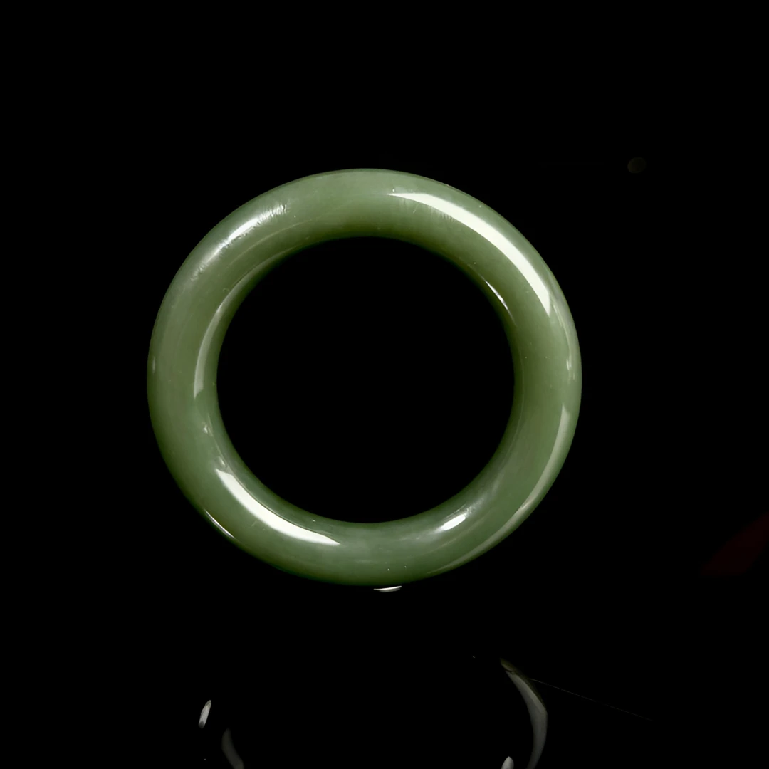约14mm和田玉碧玉胖圆条手镯